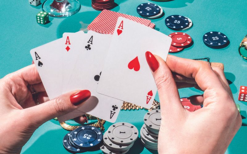 học cách chia bài poker