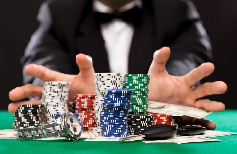 Một số lý do để không all in trong poker