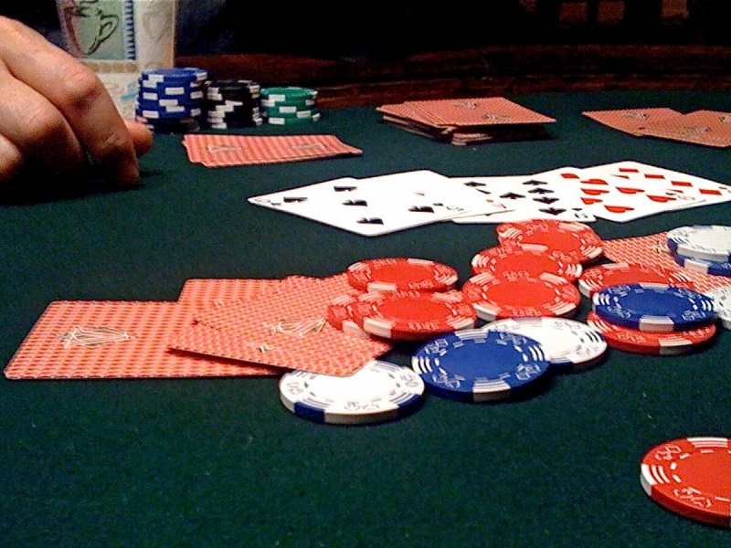 Ante Poker là gì?