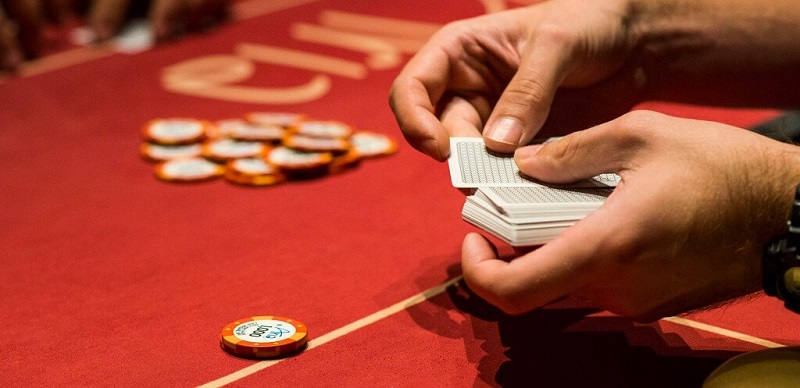 Cách tính toán Ante Poker là gì?